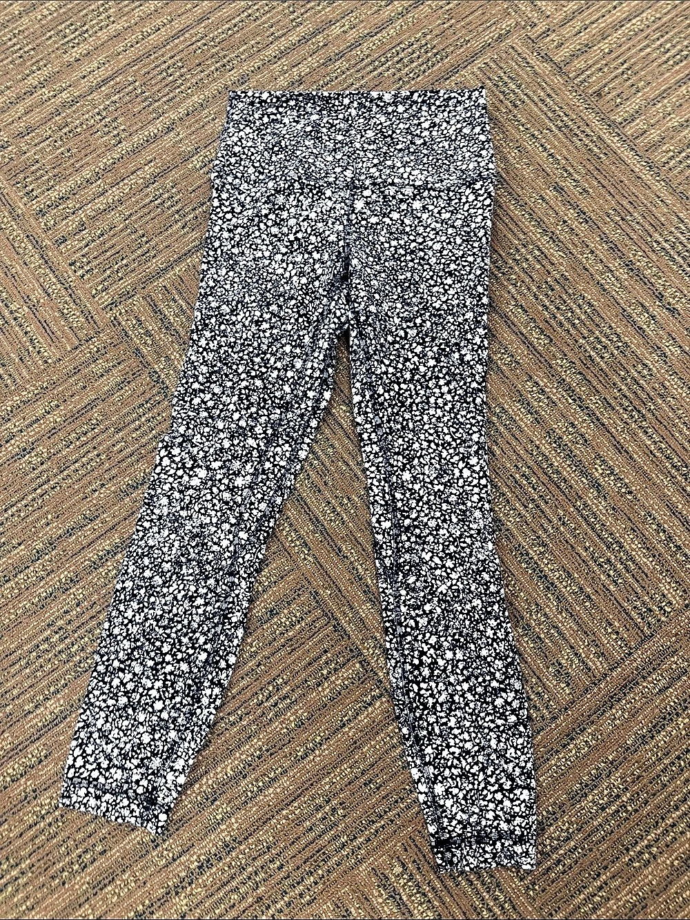 Lululemon Align High-Rise Pant 25" Floral Leggings Black & White Size 6